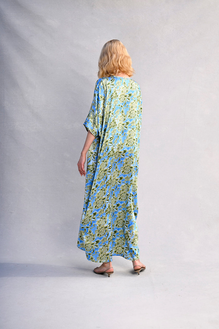 Roper : Green Lace Print on Blue Snake