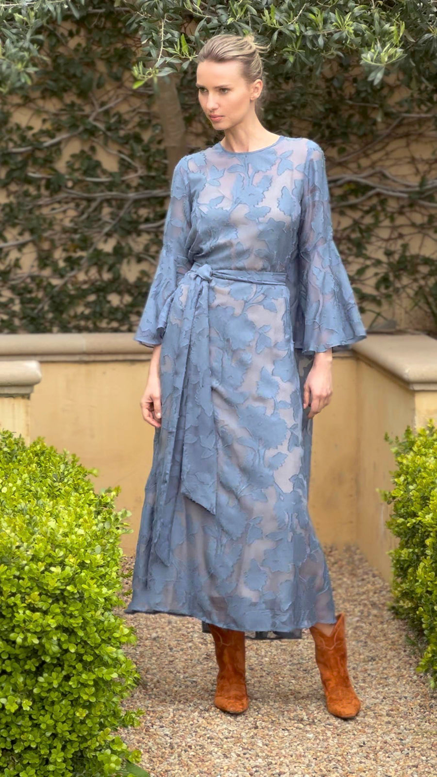 Florence : Blue Floral Burnout