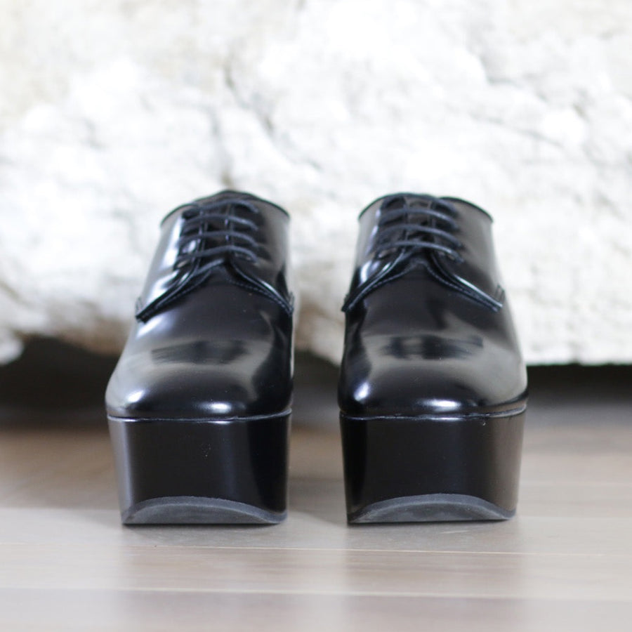 JH Vintage : PRADA Platform Lace Up Shoe