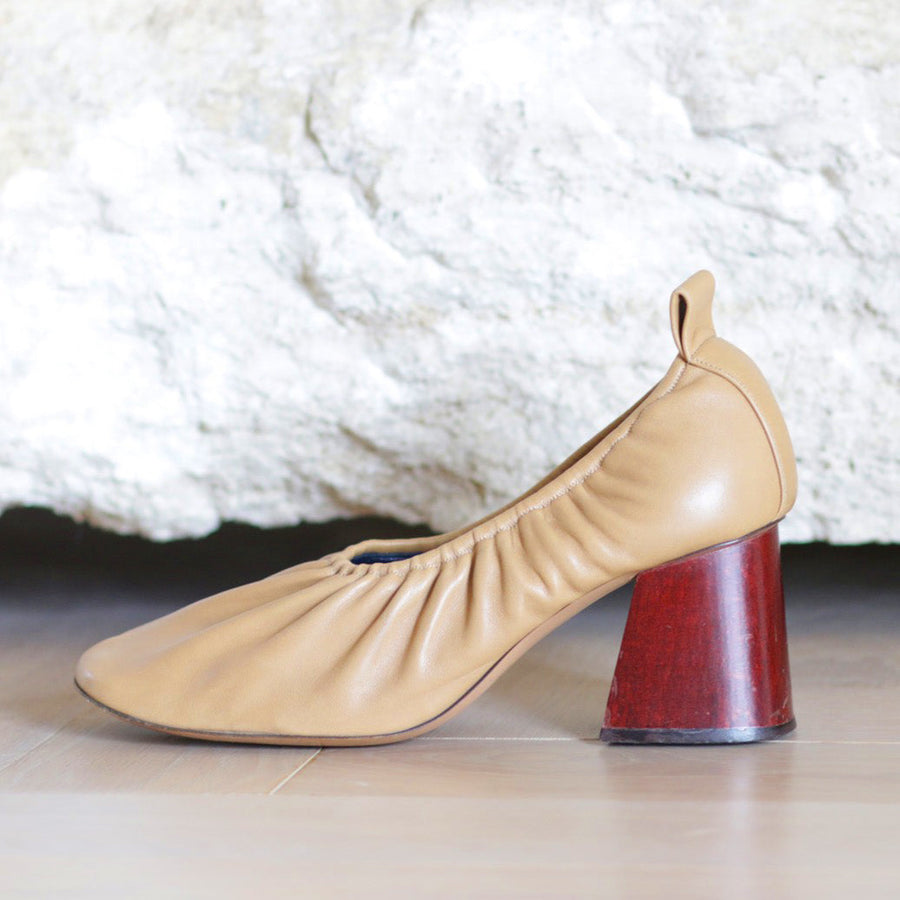 JH Vintage : CELINE Soft Ballerina Leather Heel (Phoebe Philo)