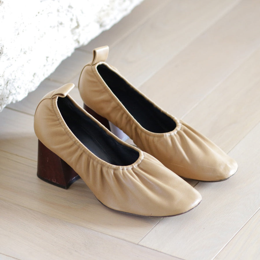 JH Vintage : CELINE Soft Ballerina Leather Heel (Phoebe Philo)