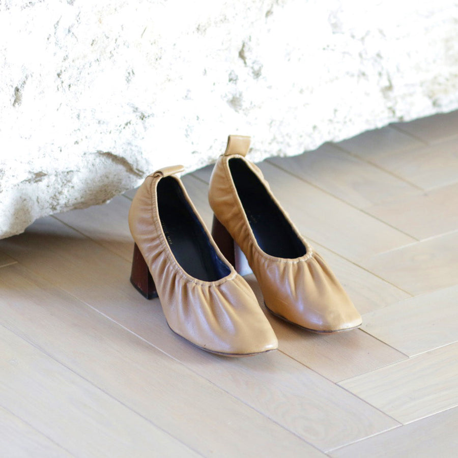 JH Vintage : CELINE Soft Ballerina Leather Heel (Phoebe Philo)