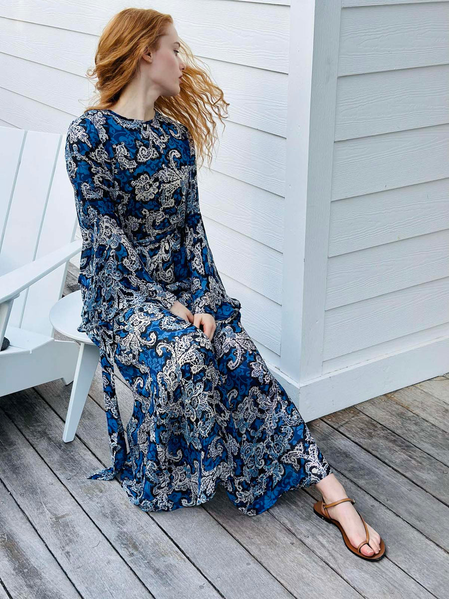 Florence : Navy and White Floral