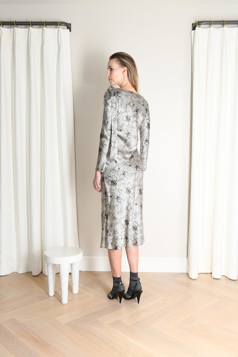 Jill Dress : Silver Sketch Floral