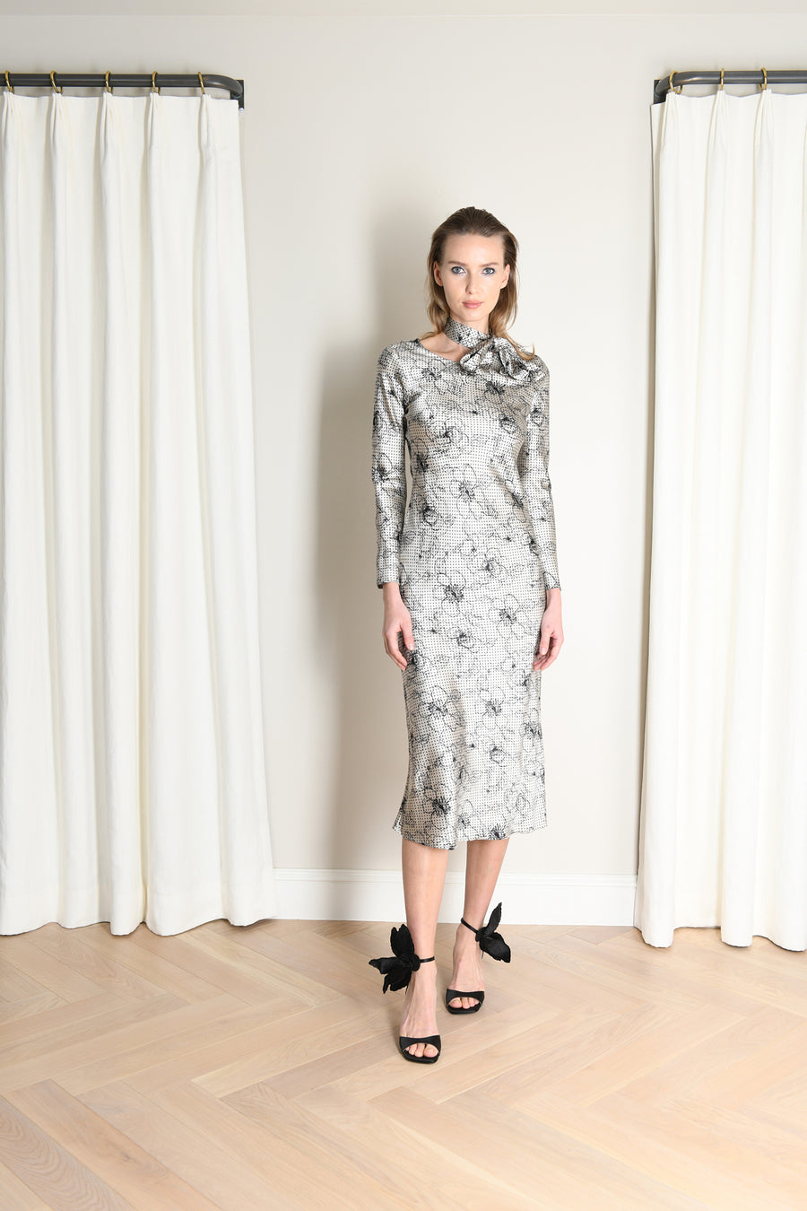 Jill Dress : Silver Sketch Floral