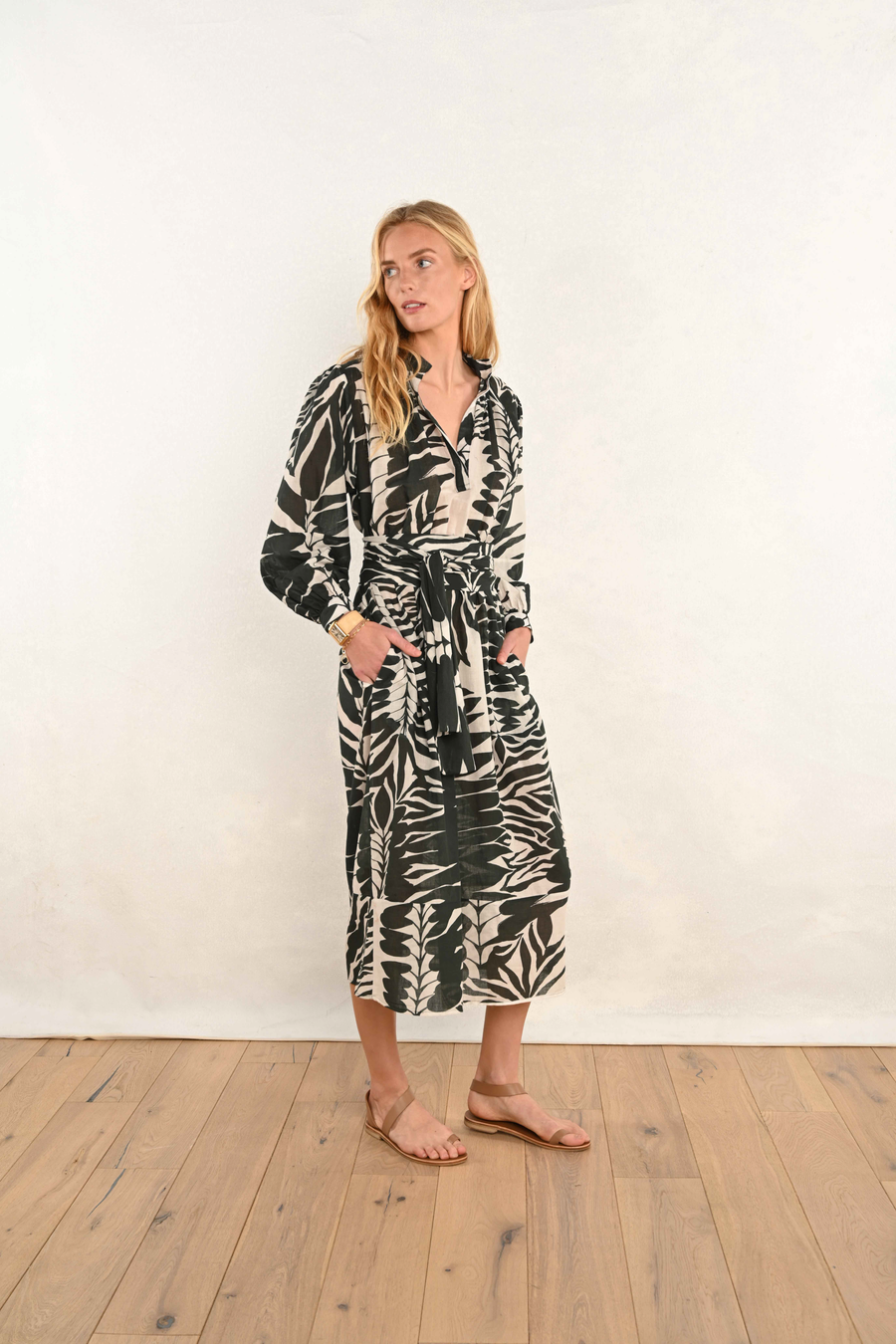 Long Isabelle : Green & White Palm Leaf